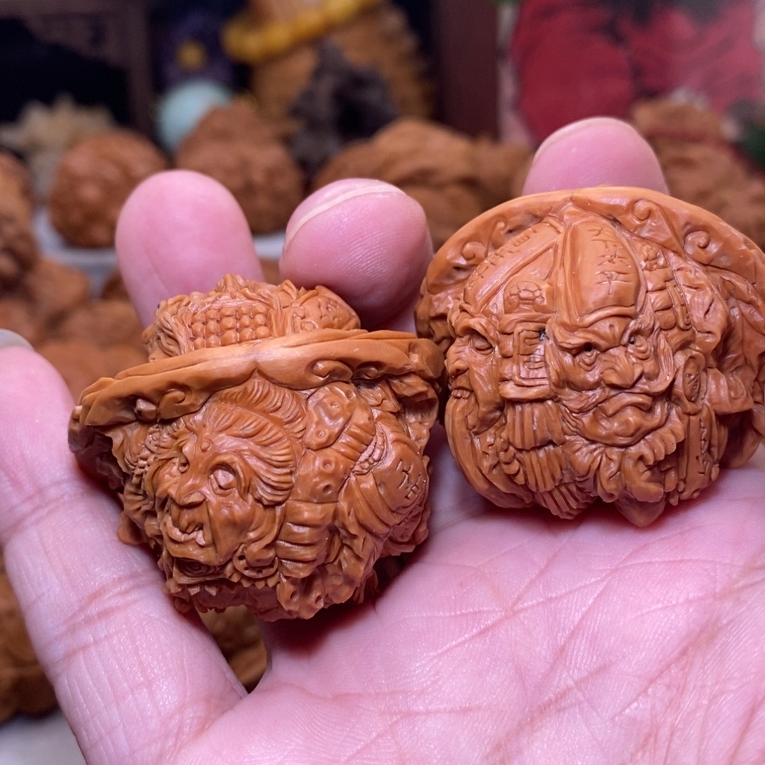 把件文玩核桃纯手工雕刻地府八圣