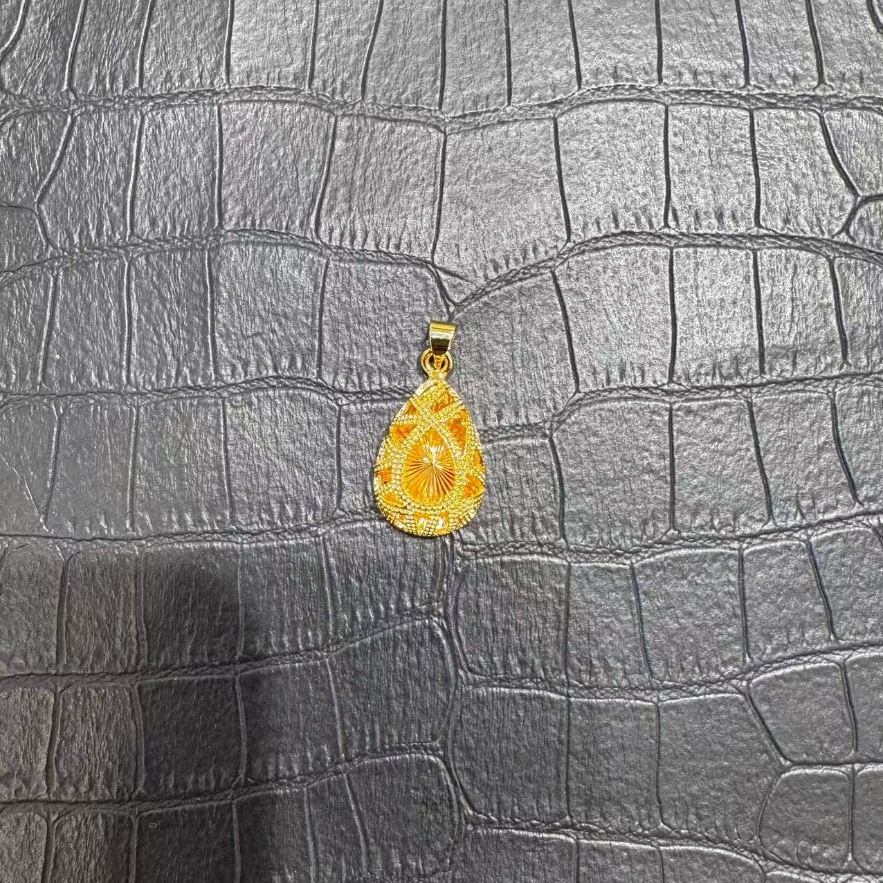  【丁老头甄选】水滴爆闪吊坠6023