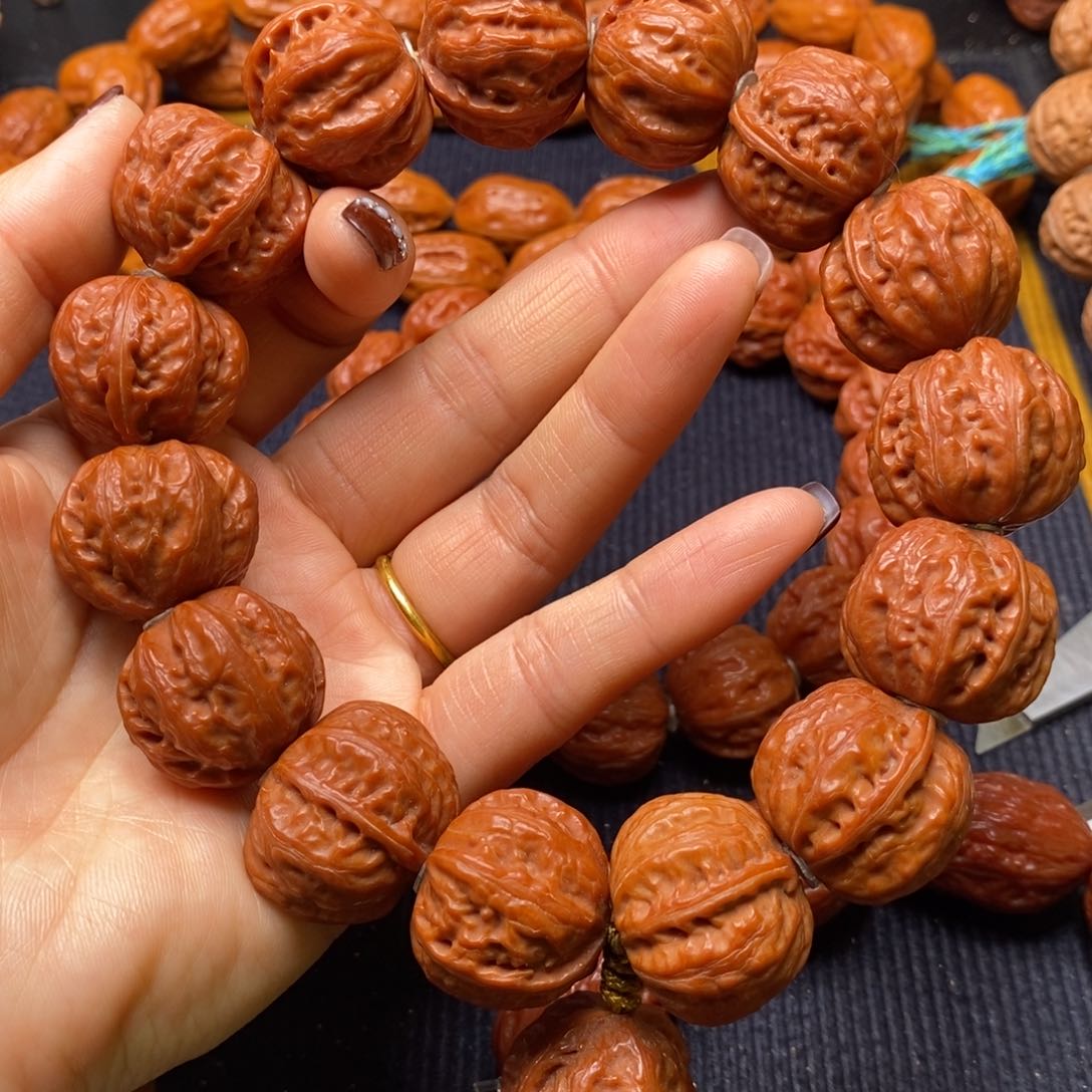 【闪购商品】吊坠文玩核桃天**客京八棱树王手持