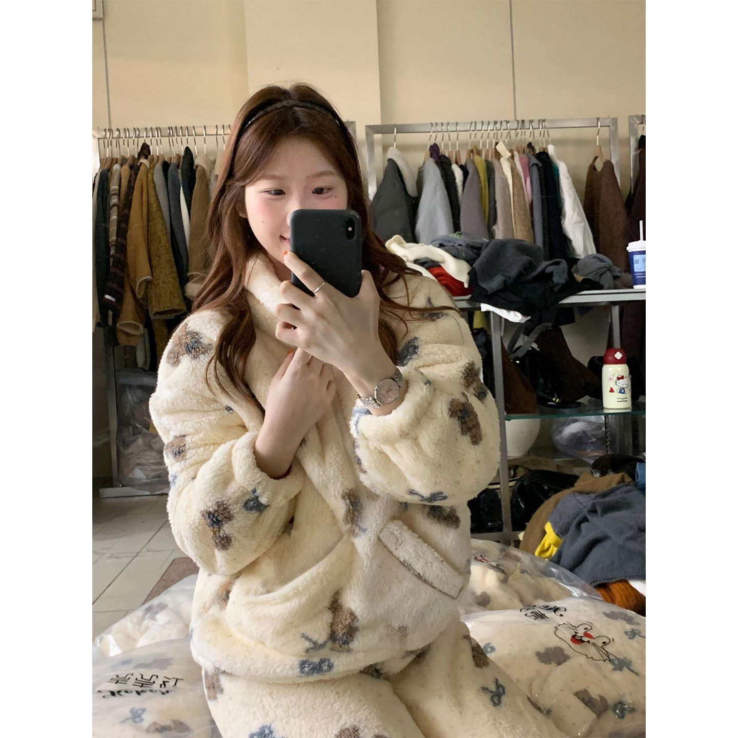 毛绒可爱少女蝴蝶结小熊印花珊瑚绒睡衣女秋冬季保暖家居服套装冬