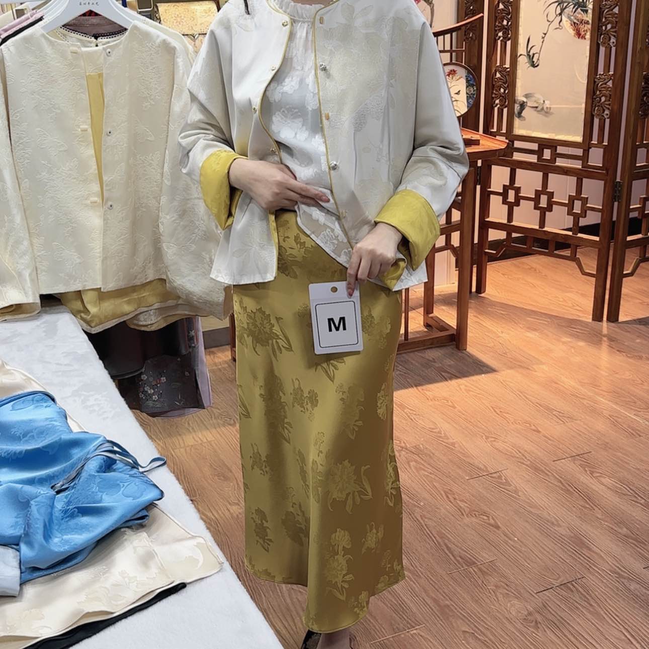 【闪购商品】织绣西****厂f g h fh h g f