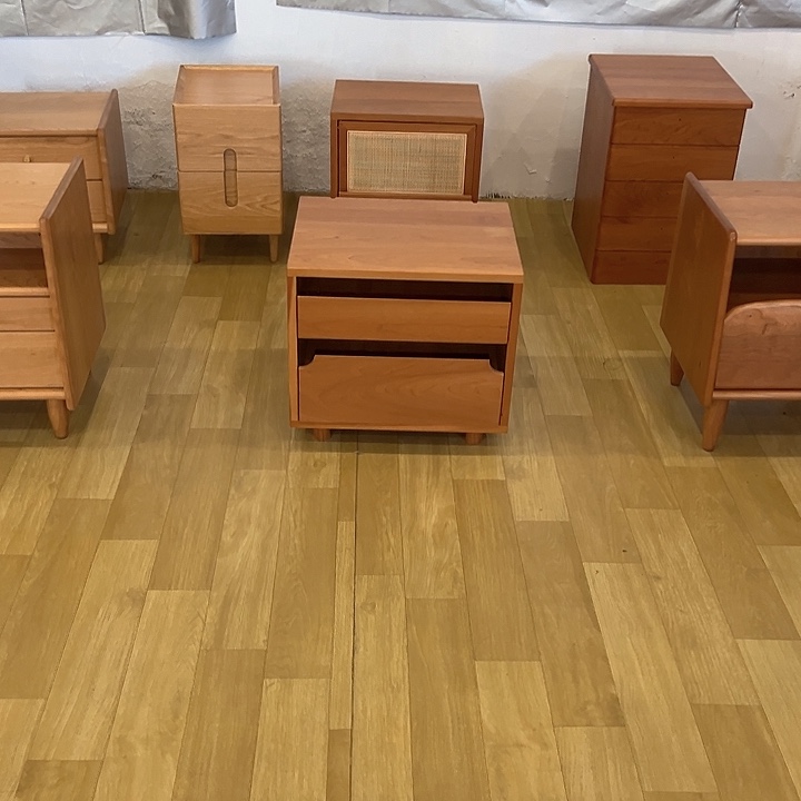 北美材样品床头柜不退不换