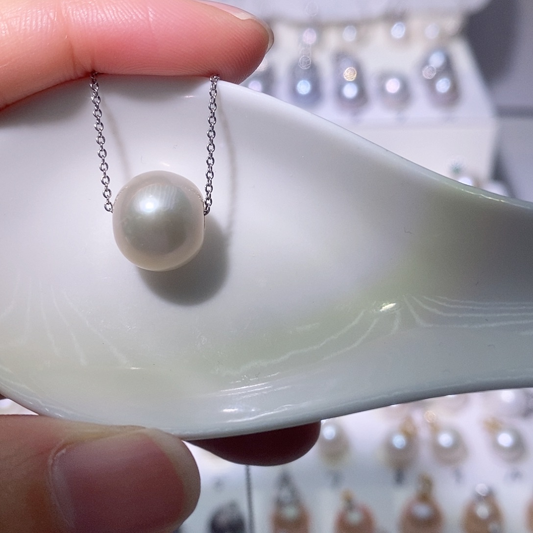 淡水珍珠吊坠(赠链)银S925镶嵌尺寸11/12毫米路路通