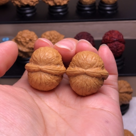 文玩核桃把件粗筋铁锤13