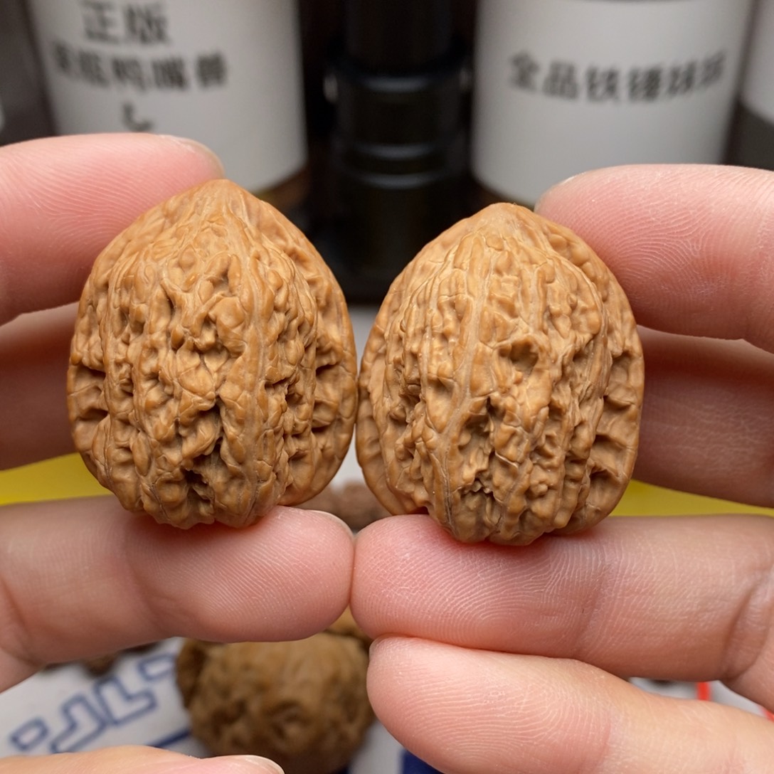 核桃把件3.0cm承德密纹手捻