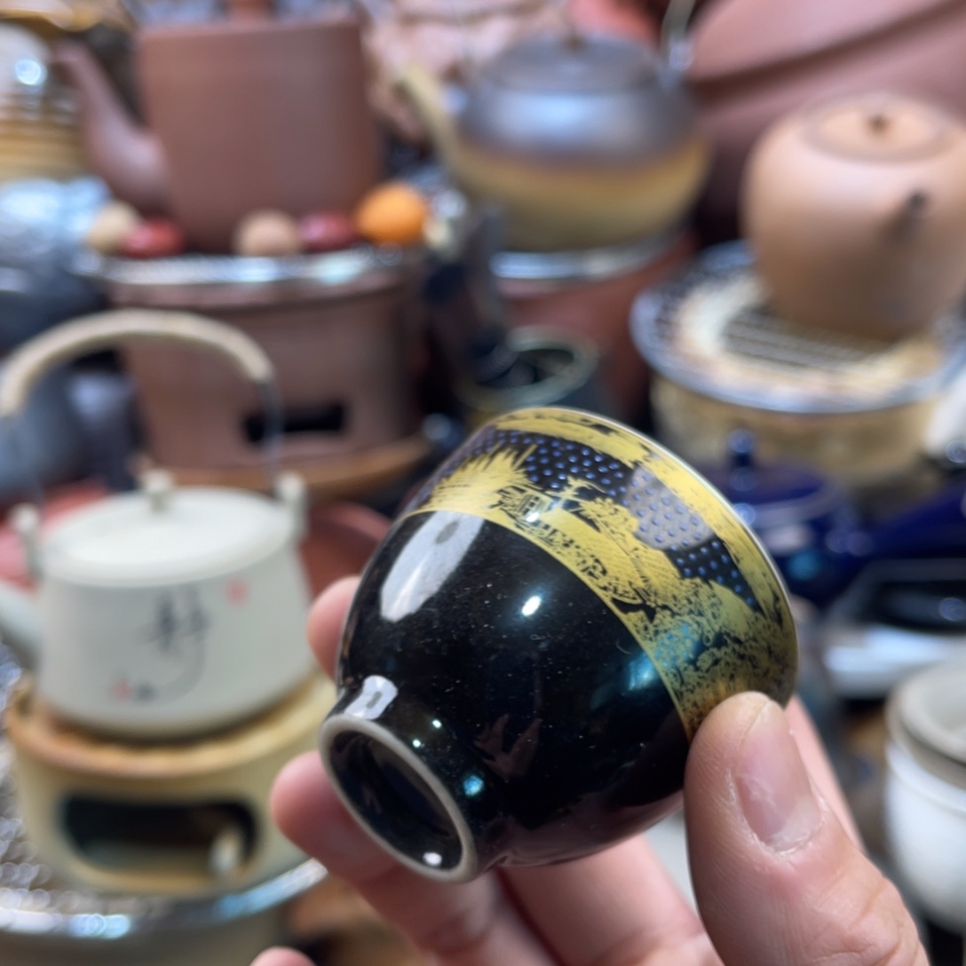 瓷片陶然后你的名字就是那个