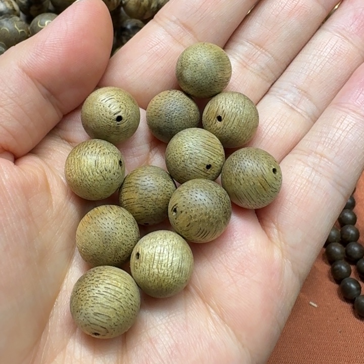 大叶紫檀（黑酸枝木类）