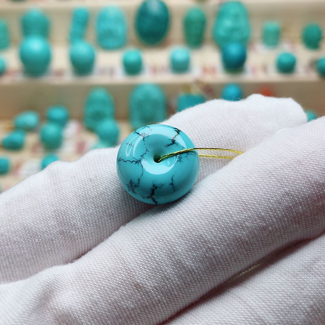 绿松石配饰未镶嵌