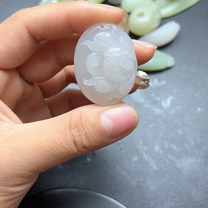 【闪购商品】颈饰未镶嵌和田玉