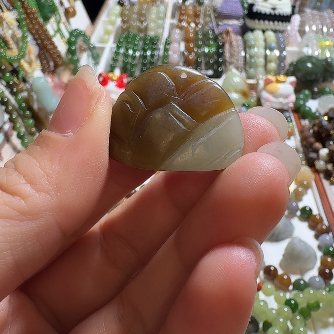 和田玉未镶嵌珠宝奇石