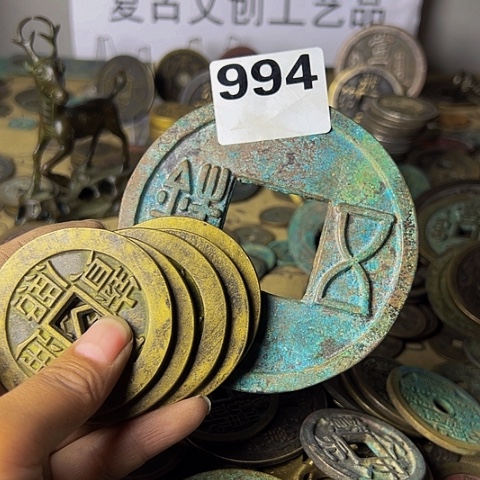 铜知****人复古文创工艺品