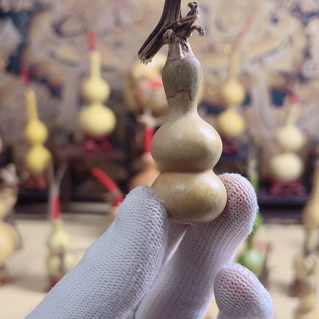 超纤合成革曹**î小葫芦