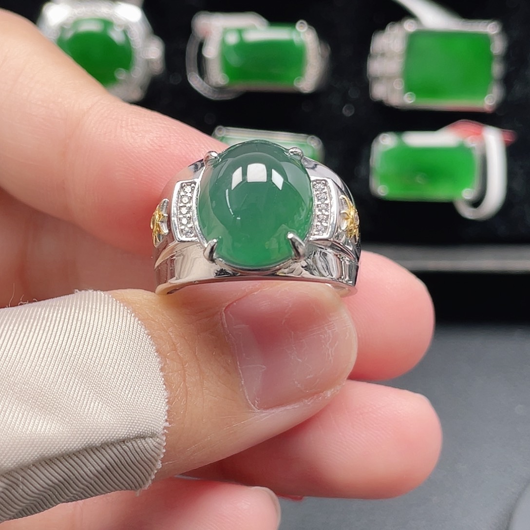 翡翠银S925镶嵌戒指天然A货翡翠没运费险3978