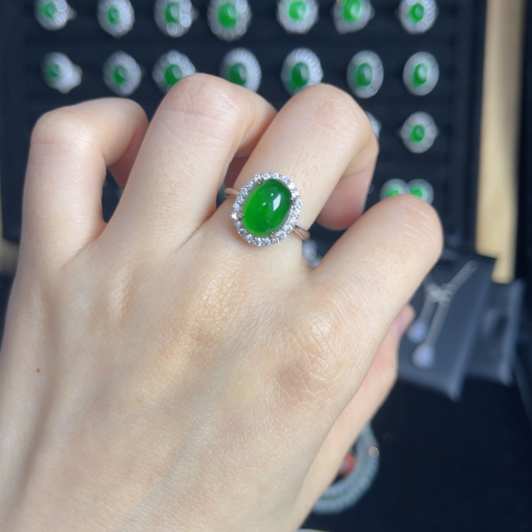 翡翠戒指银S925镶嵌蛋面戒指