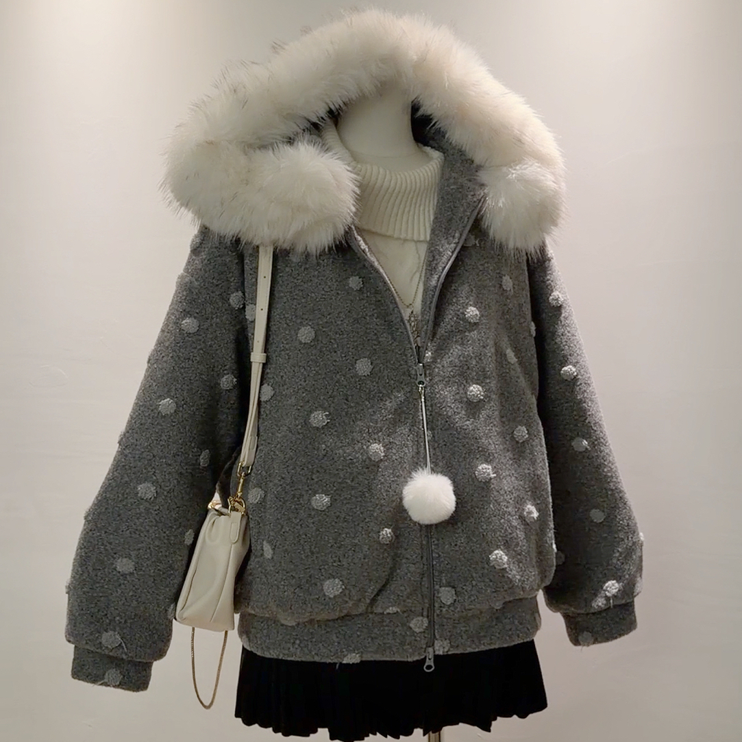 莉莉丝vintage 波点大毛领连帽夹棉毛呢卫衣外套女