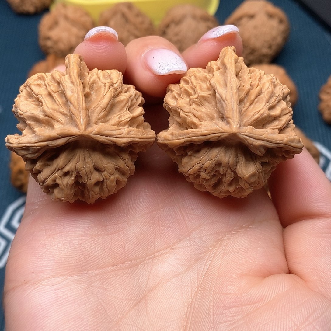 文玩核桃吊坠三棱38-39