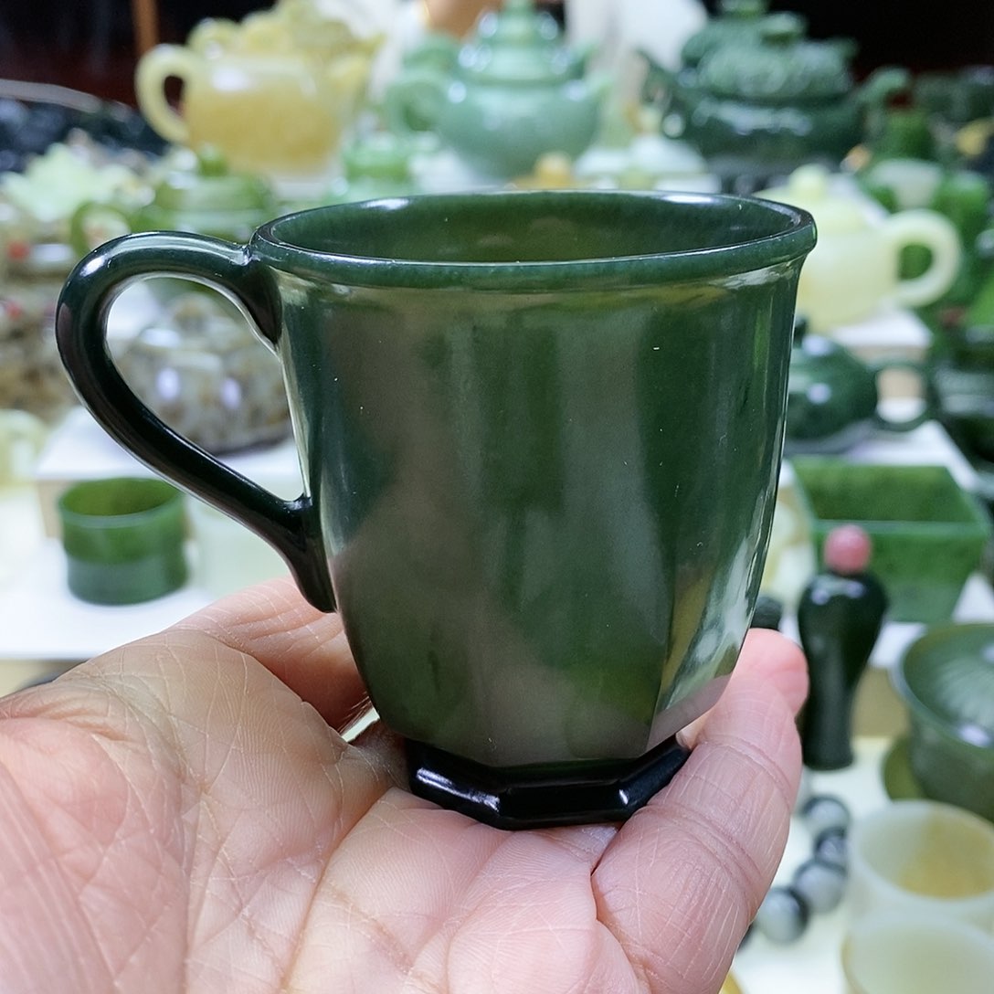 和田玉茶杯未镶嵌