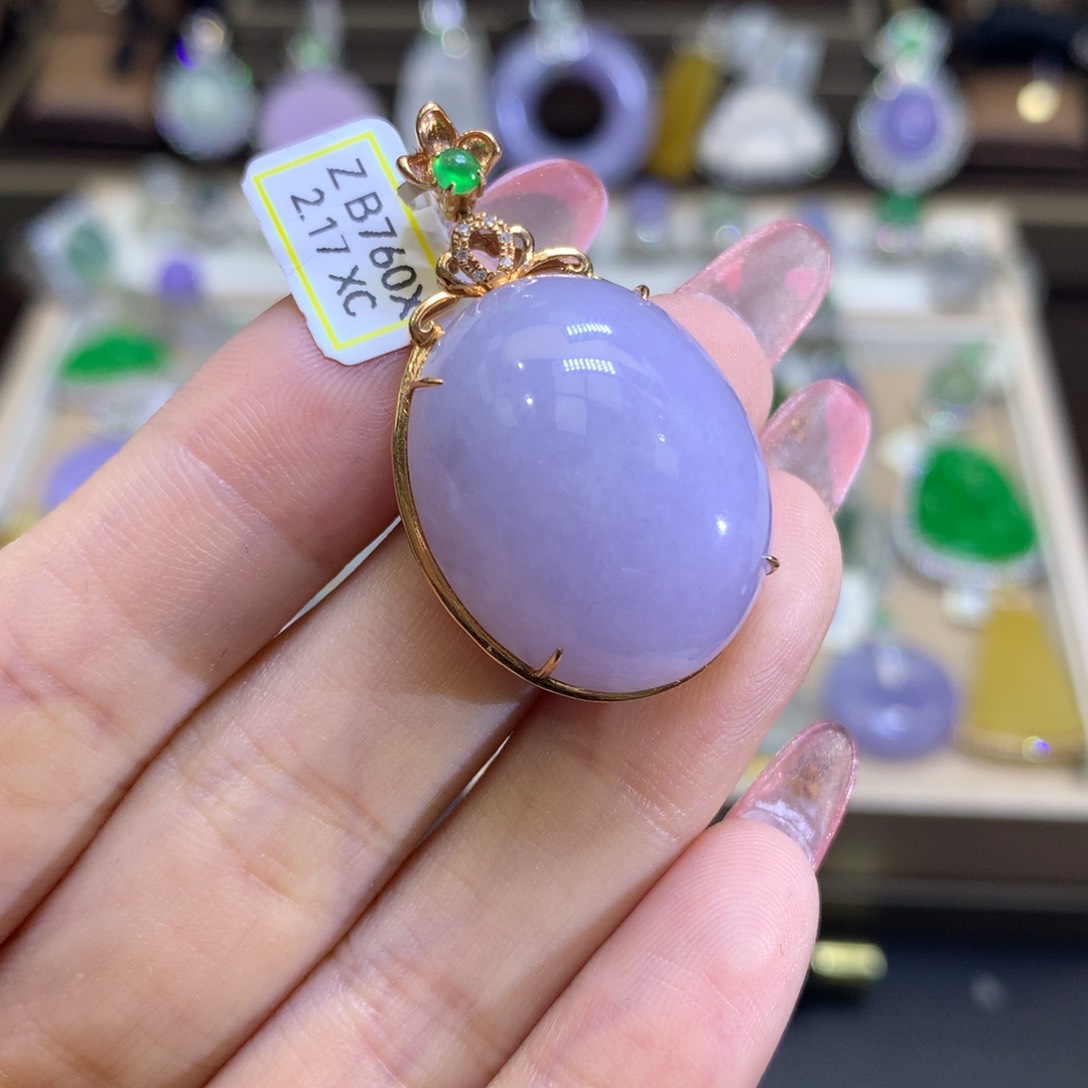 翡翠颈饰18K金镶嵌翡翠