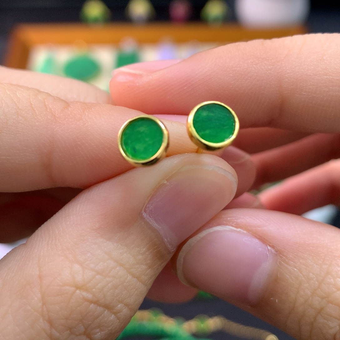 翡翠未镶嵌耳饰耳钉