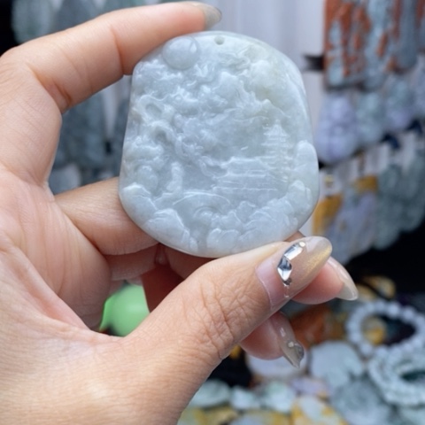 翡翠颈饰未镶嵌翡翠