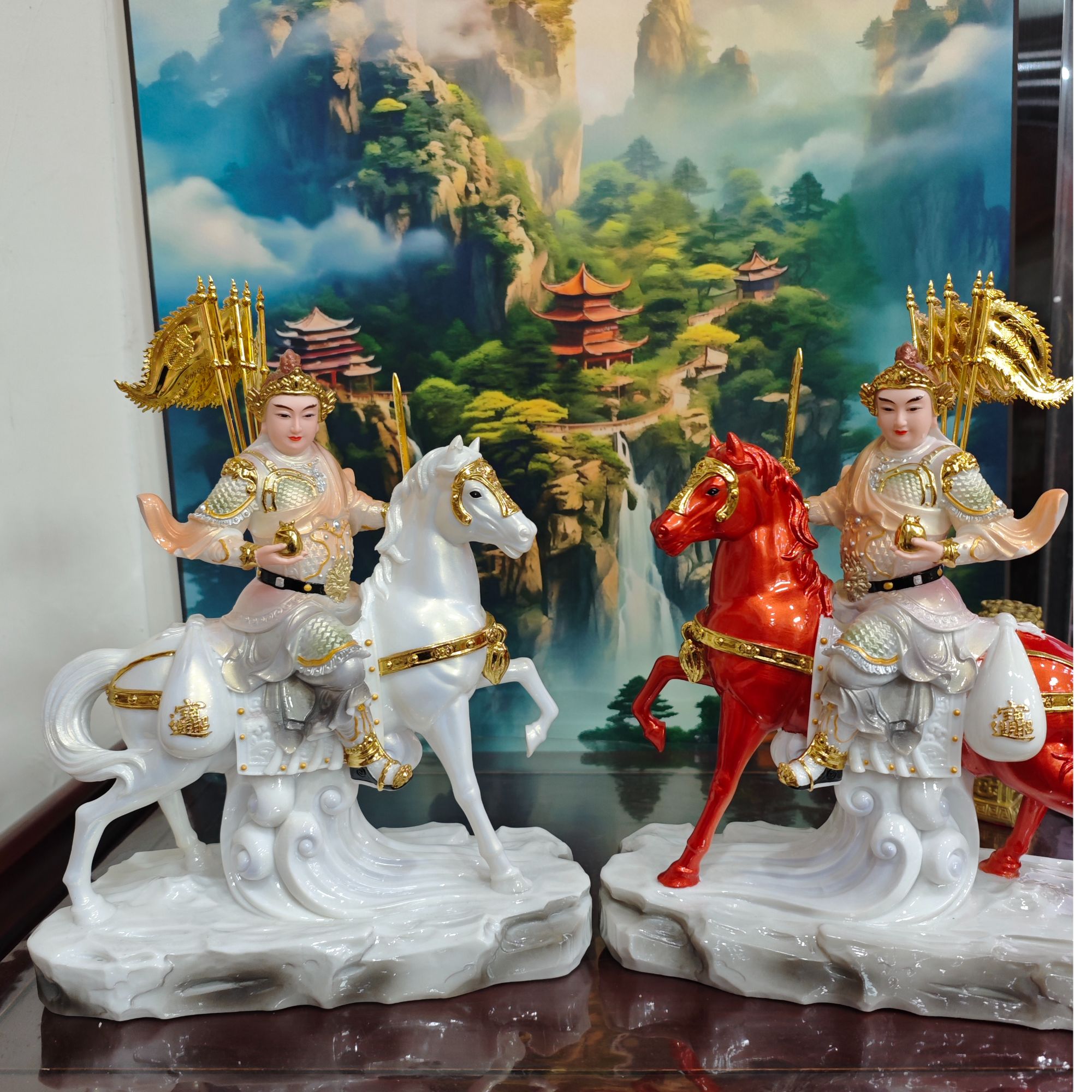 12寸合成汉白玉实心黄小跑报马