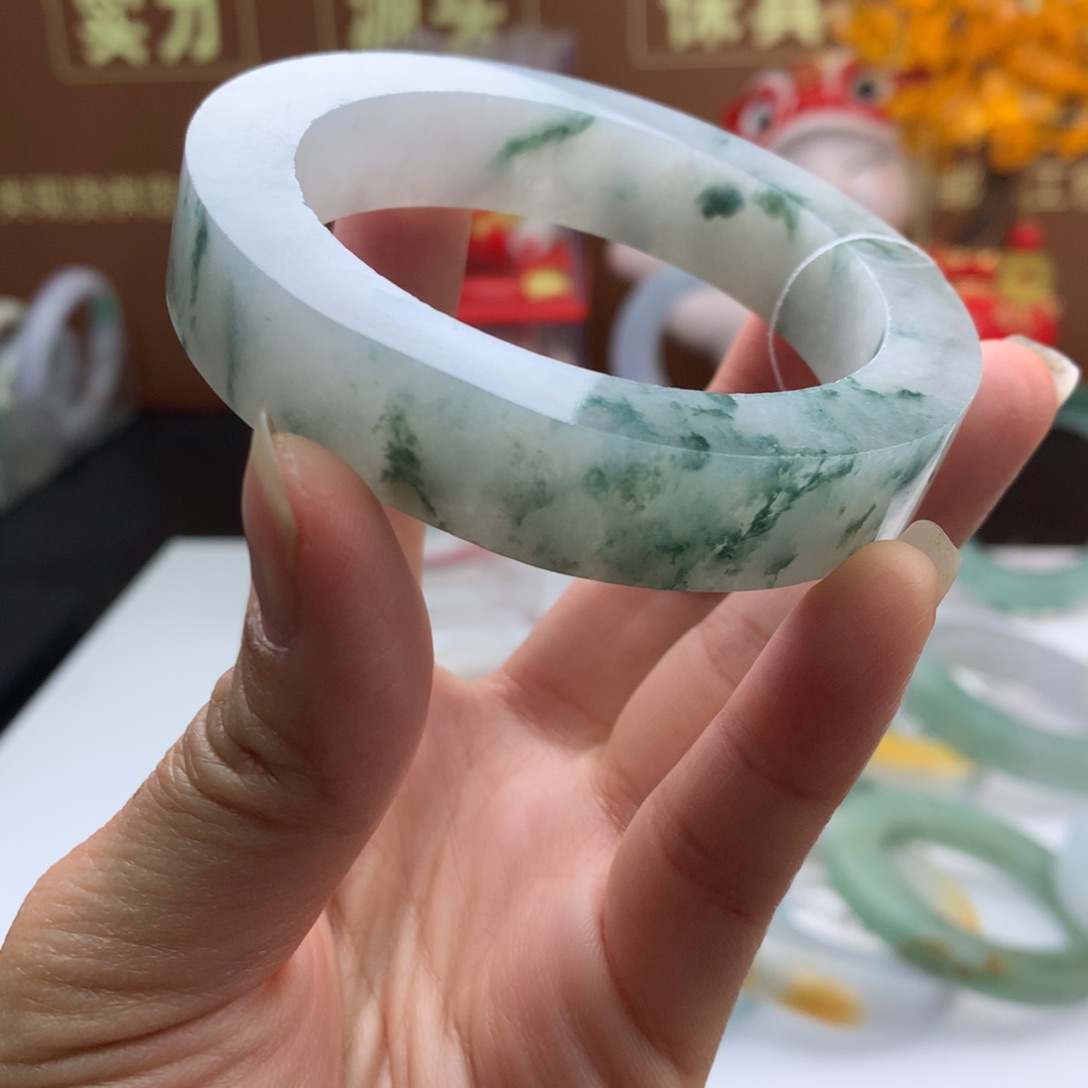 定制翡翠手镯未镶嵌
