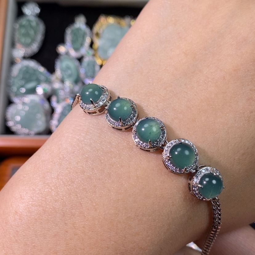 【闪购商品】翡翠颈饰未镶嵌天然