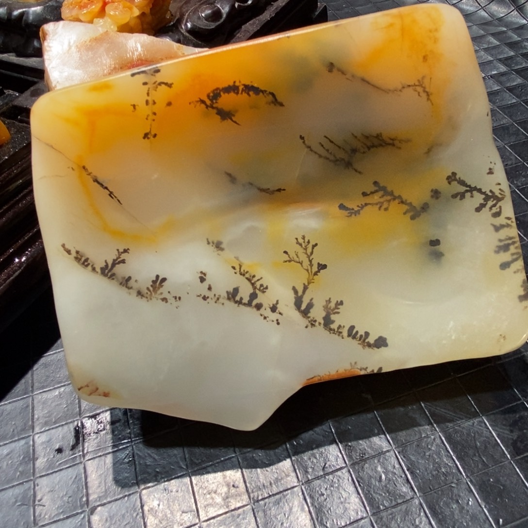 石英质玉（黄龙玉）合金颈饰