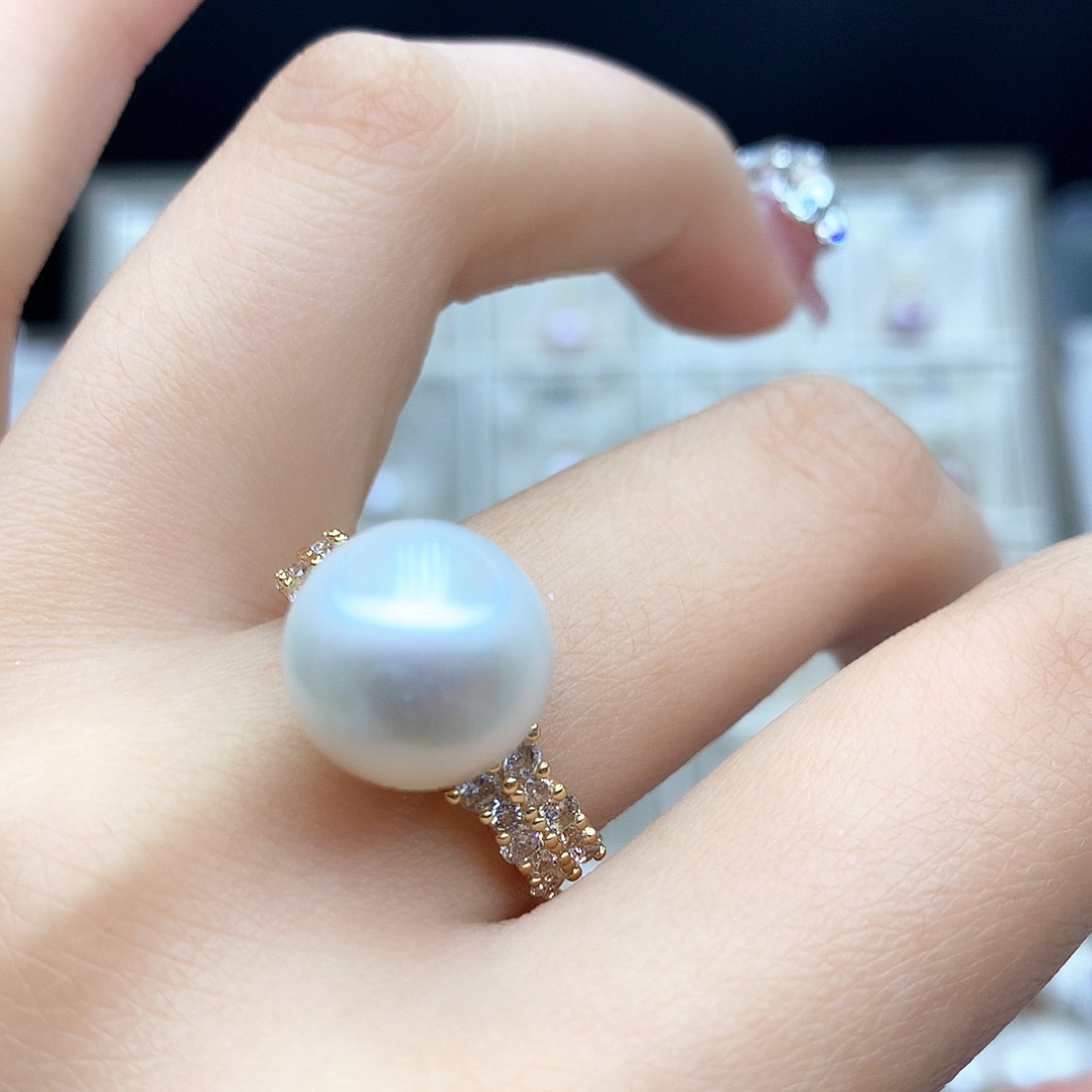 淡水珍珠颈饰合金?**?