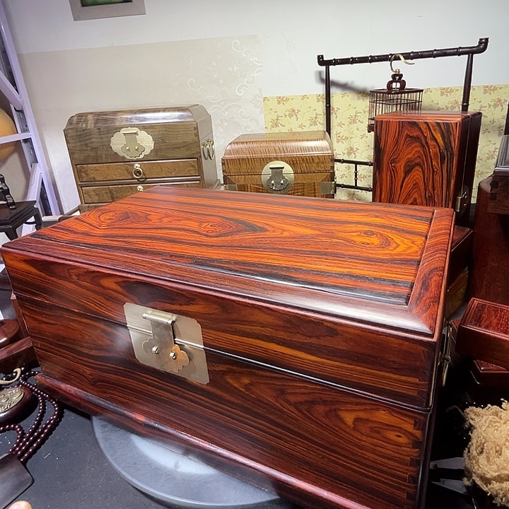 微凹黄檀（南美大红酸枝）H****s