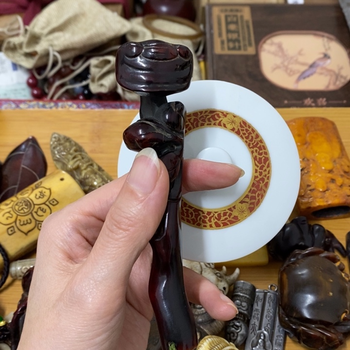 瓷片哈中古工艺品一件
