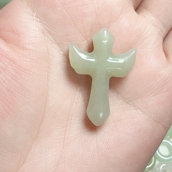 和田玉颈饰未镶嵌清货有裂有瑕疵不退换