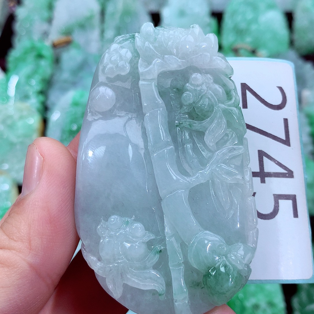 翡翠未镶嵌吊坠(不含链)