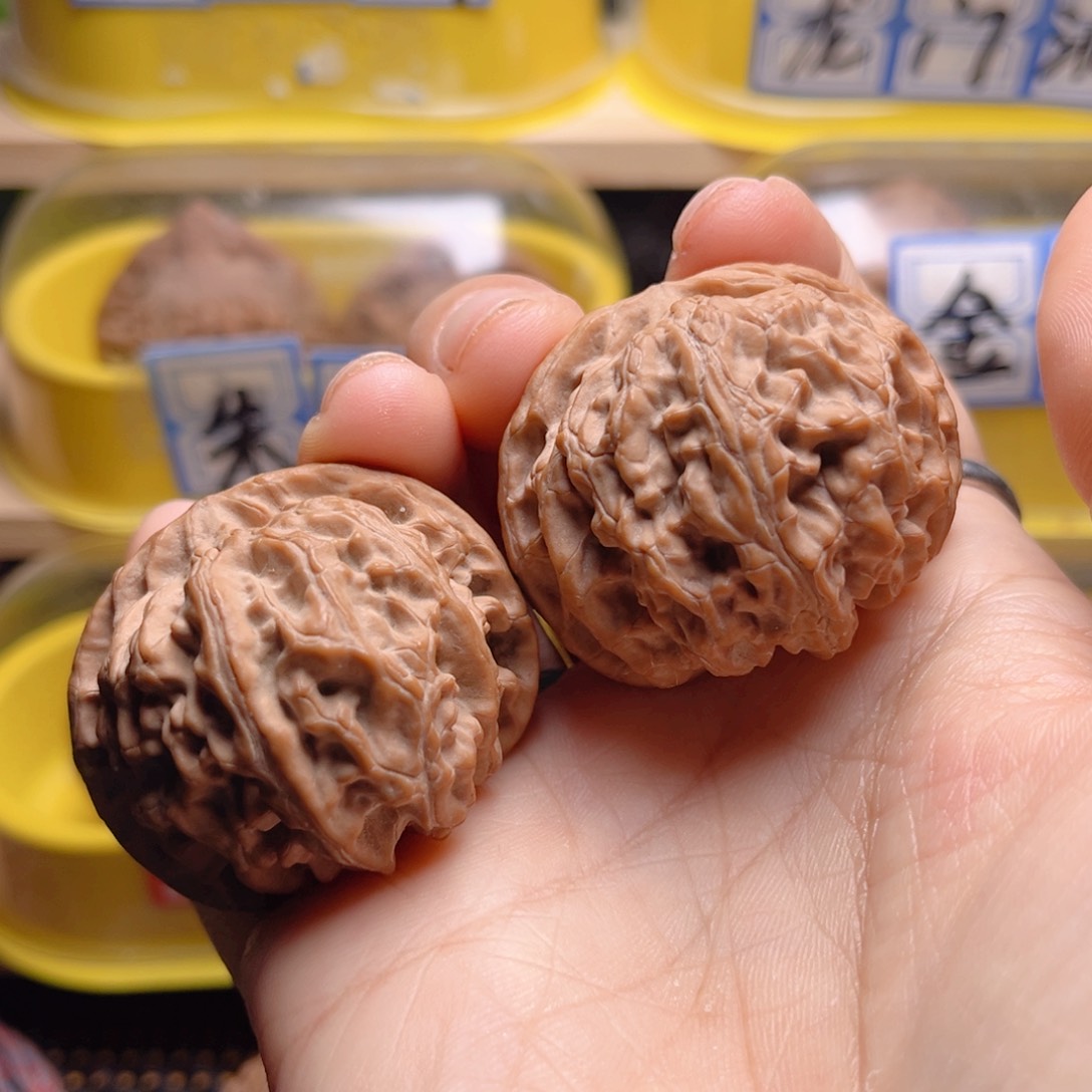 文玩核桃把件苹果园