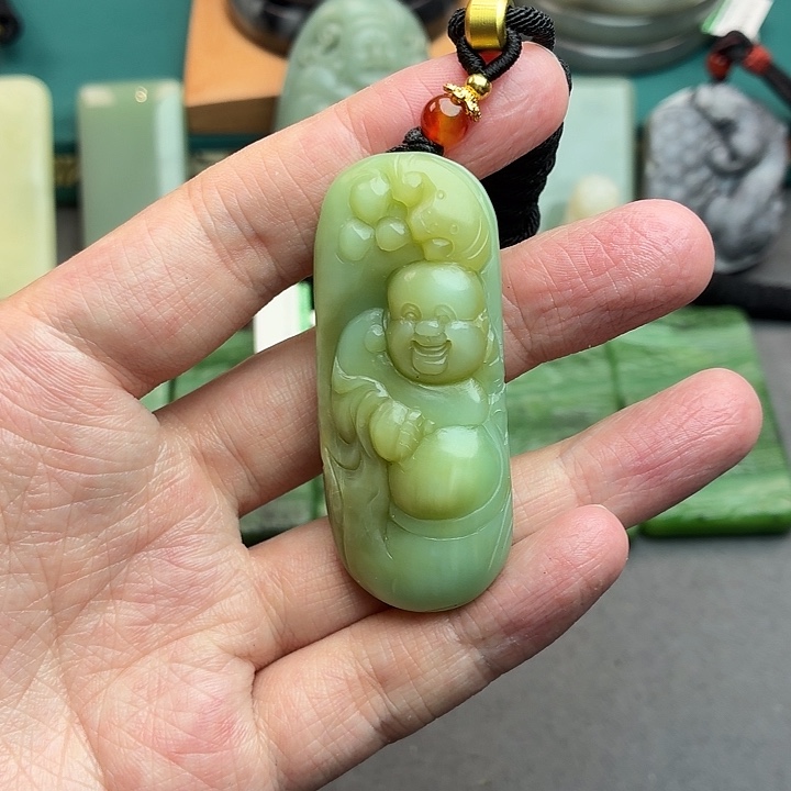 和田玉（糖玉）未镶嵌颈饰