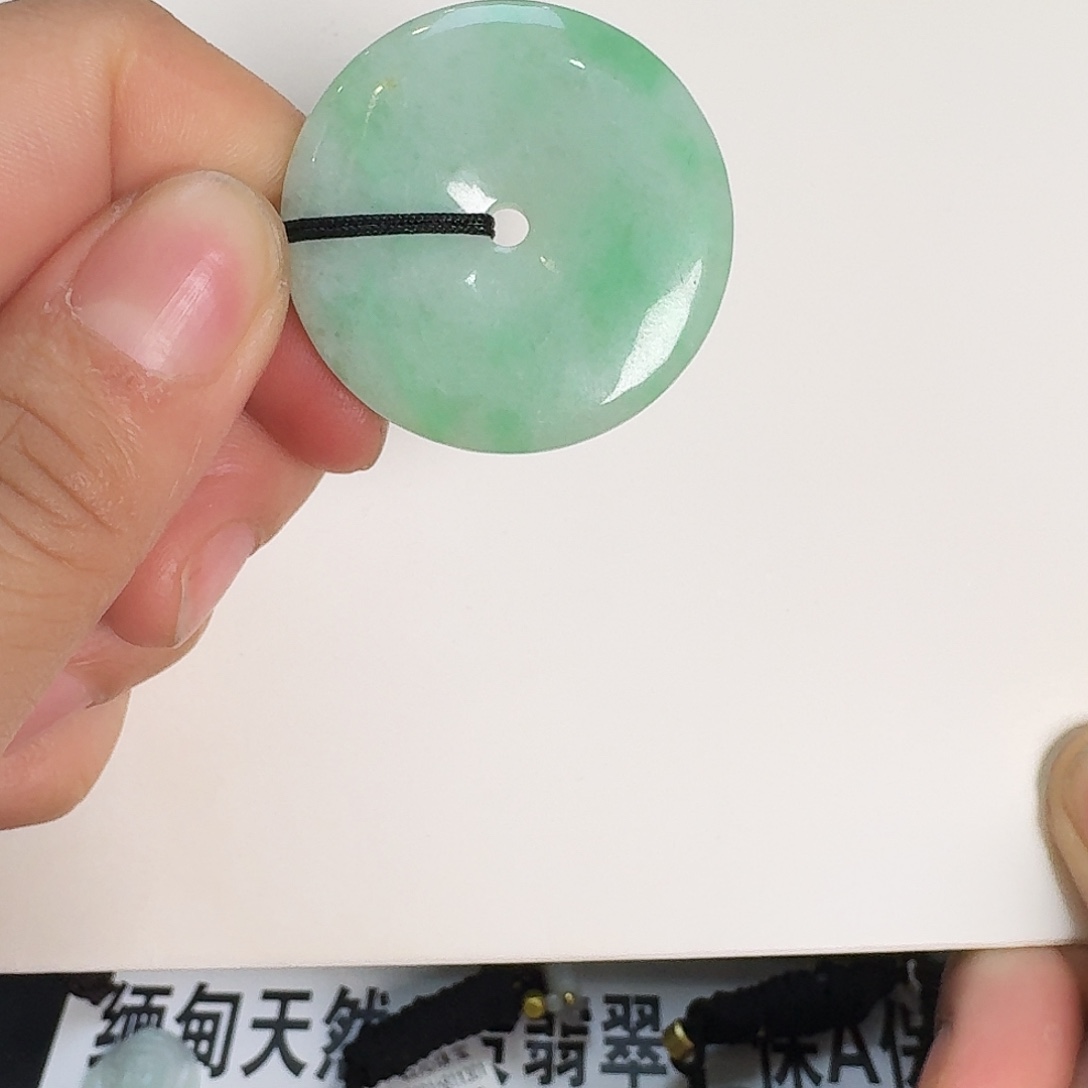 翡翠颈饰未镶嵌喜*平安扣