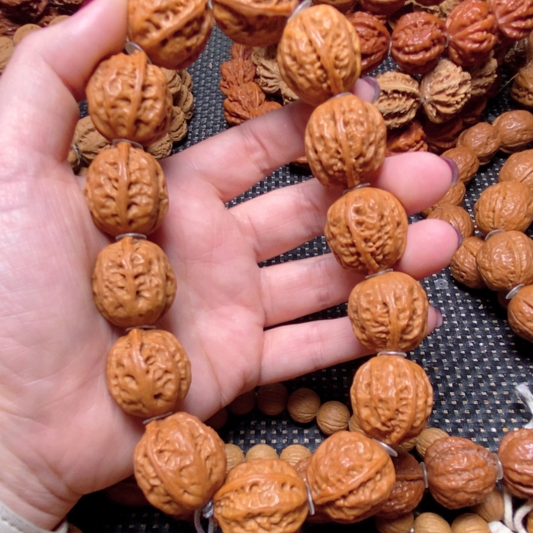 文玩核桃手串粗筋八棱红皮