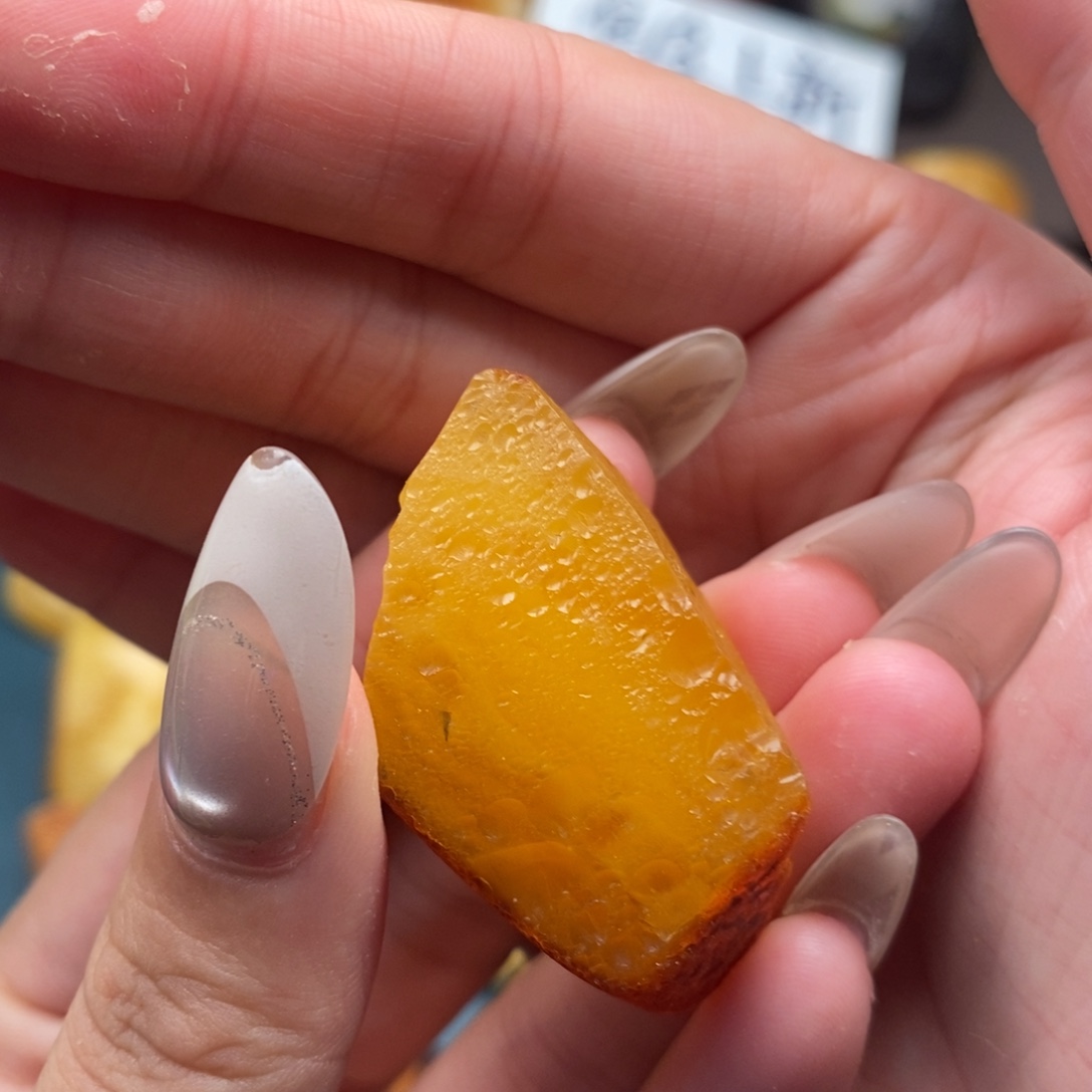 定制琥珀未镶嵌蜜蜡