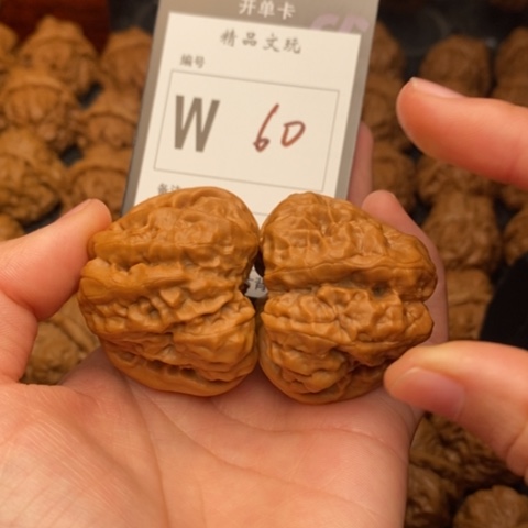 吊坠桃核我是第一百43