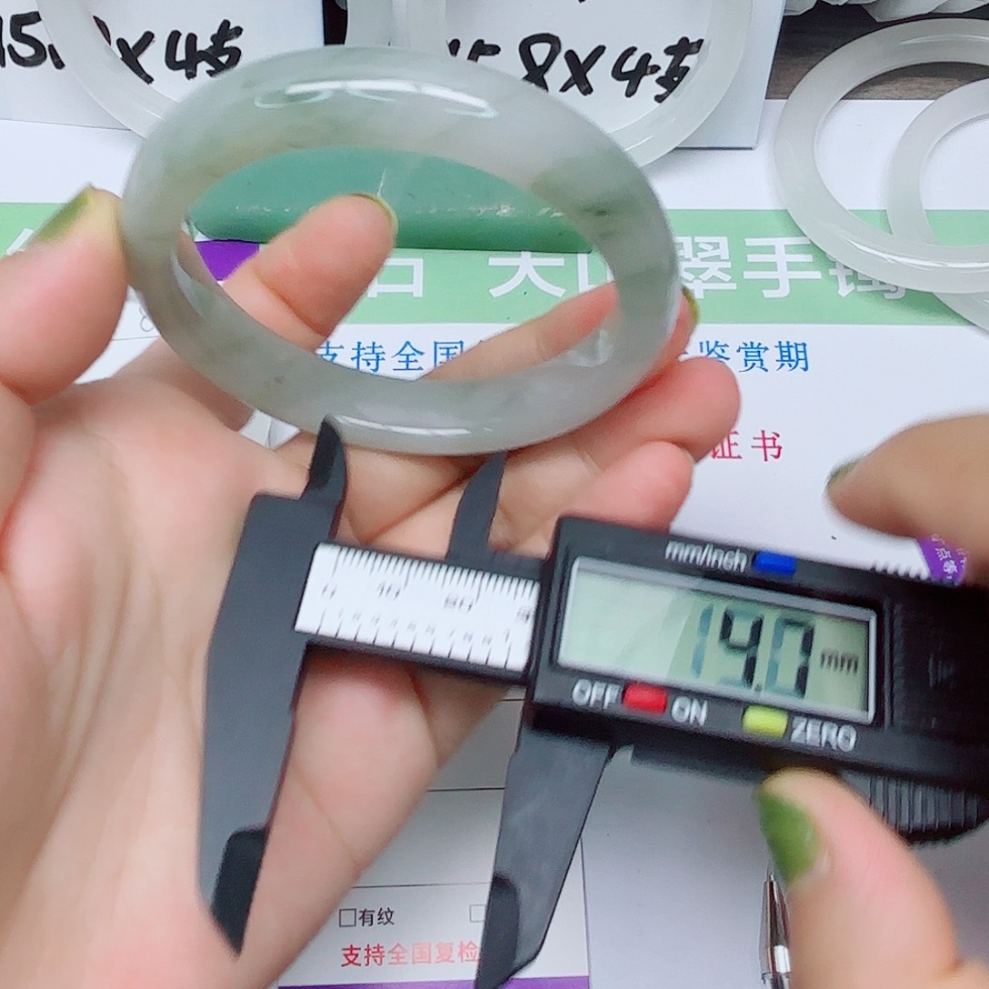 石英质玉手镯合金9/5655