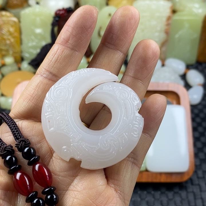 昆仑料时来运转坠