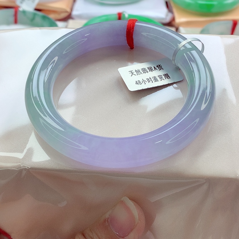 【闪购商品】翡翠手镯（圆镯）未镶嵌滇**螺冰春彩见光不失色A