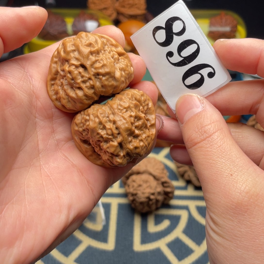 桃核吊坠39.5蛤蟆头896号