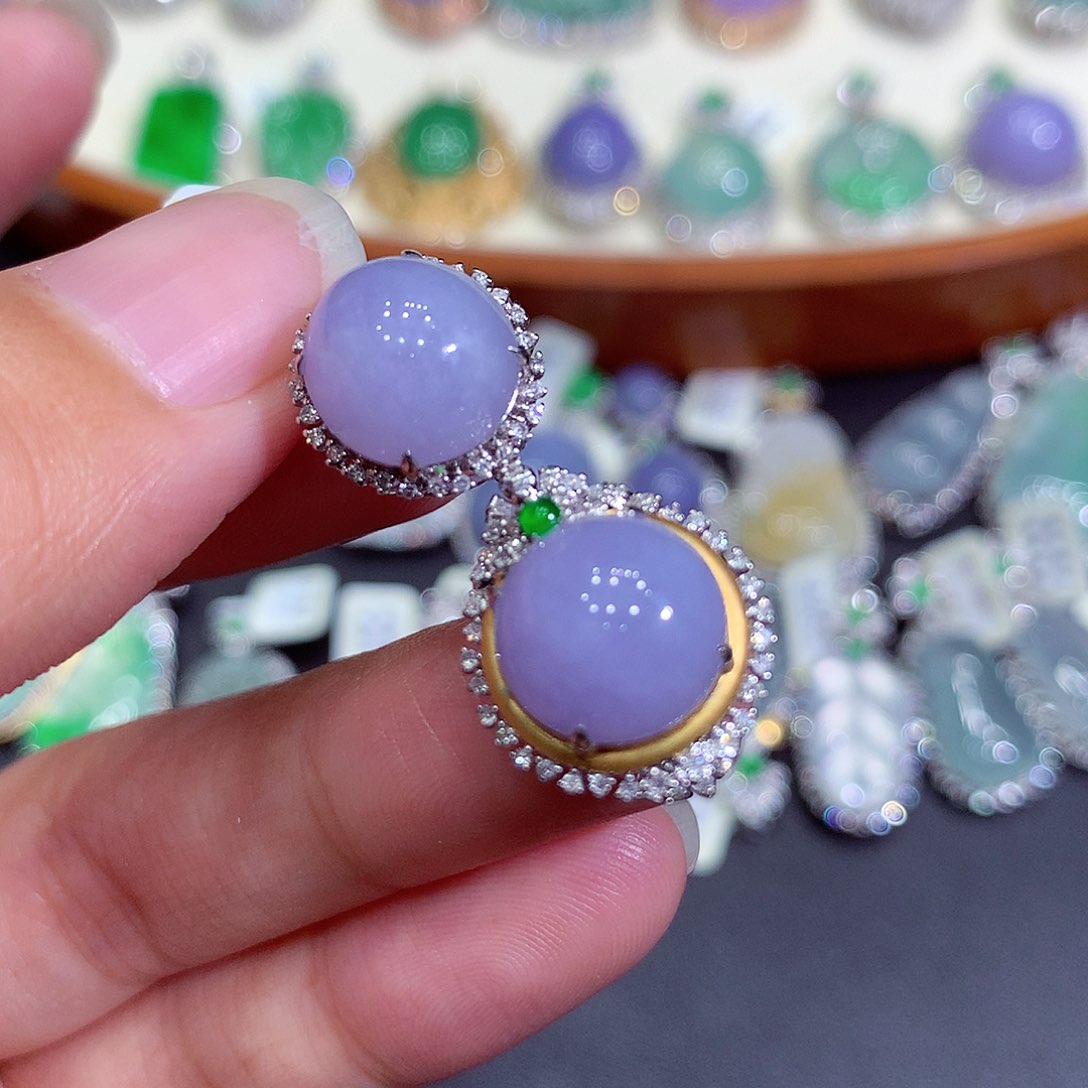 翡翠吊坠(不含链)18K金镶嵌