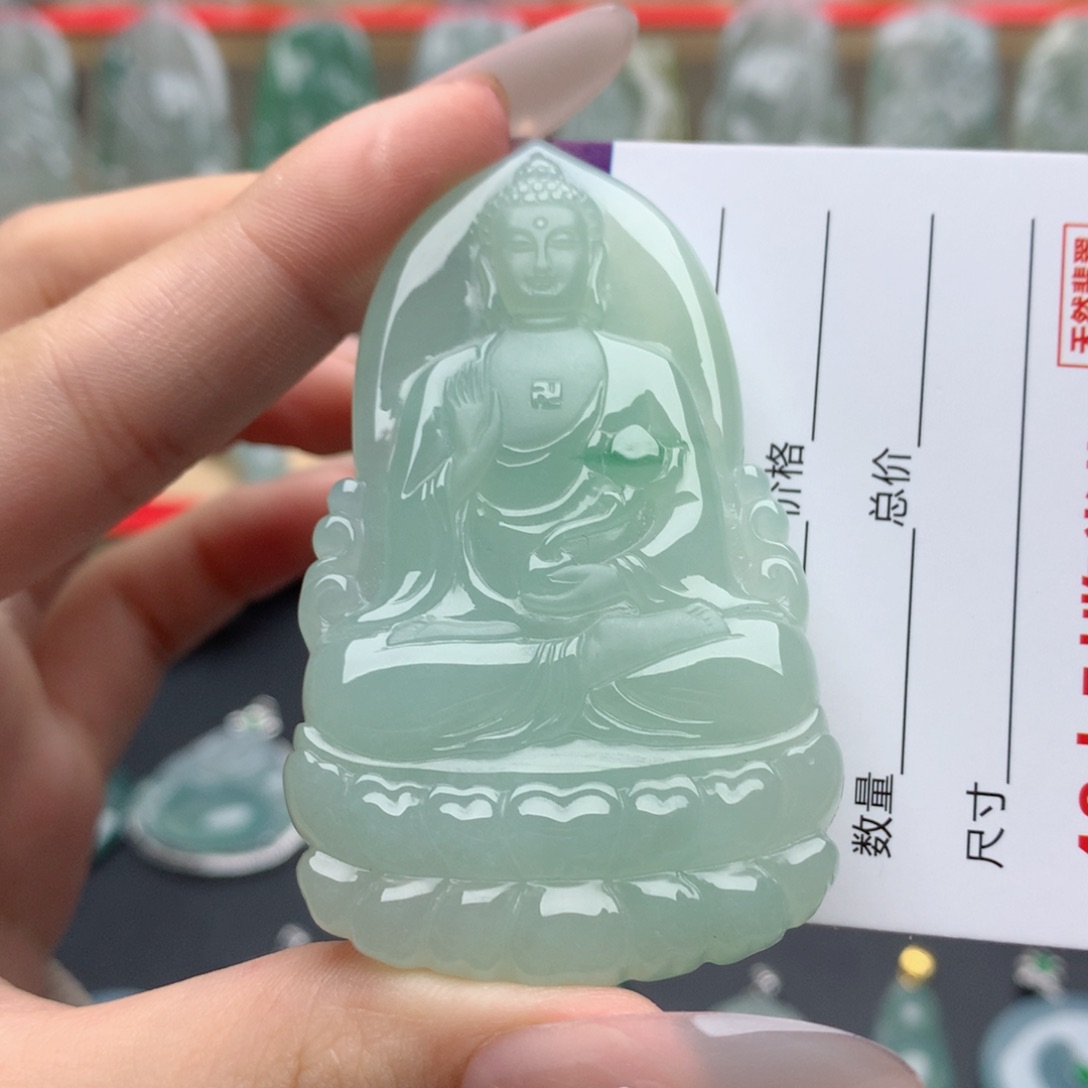 翡翠未镶嵌颈饰阿弥陀佛