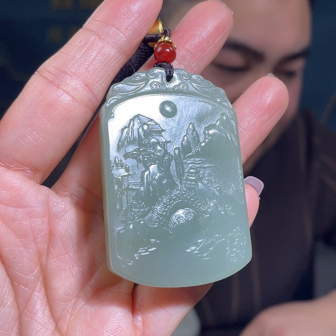 和田玉颈饰未镶嵌