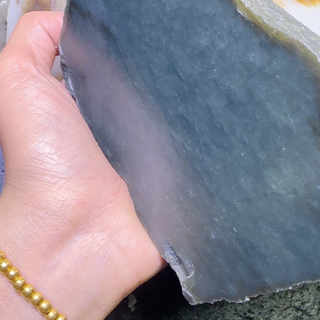 和田玉未镶嵌珠宝半成品