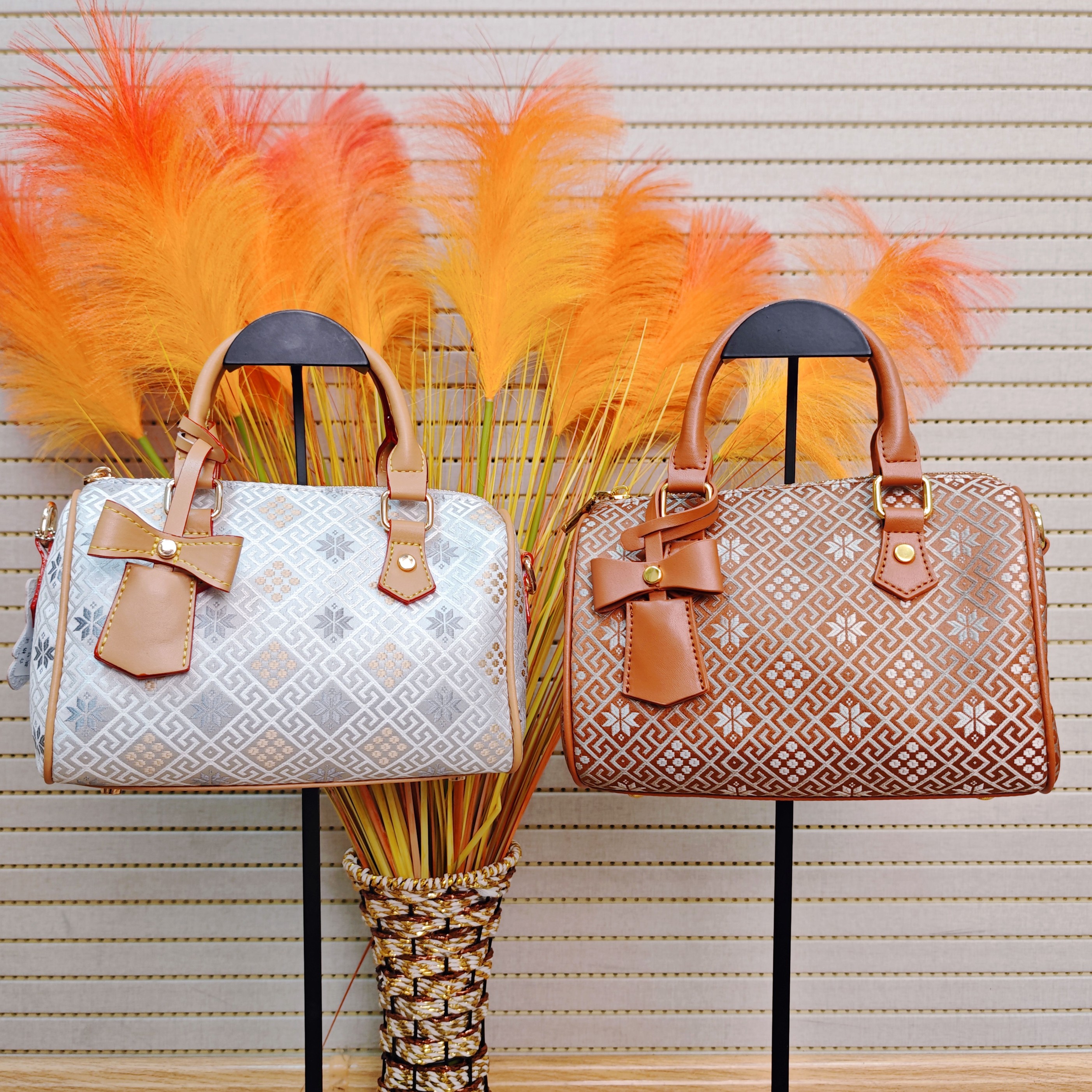 【06枕头包】【两款可选】广西非遗好物单肩壮锦手提包百搭波士顿包