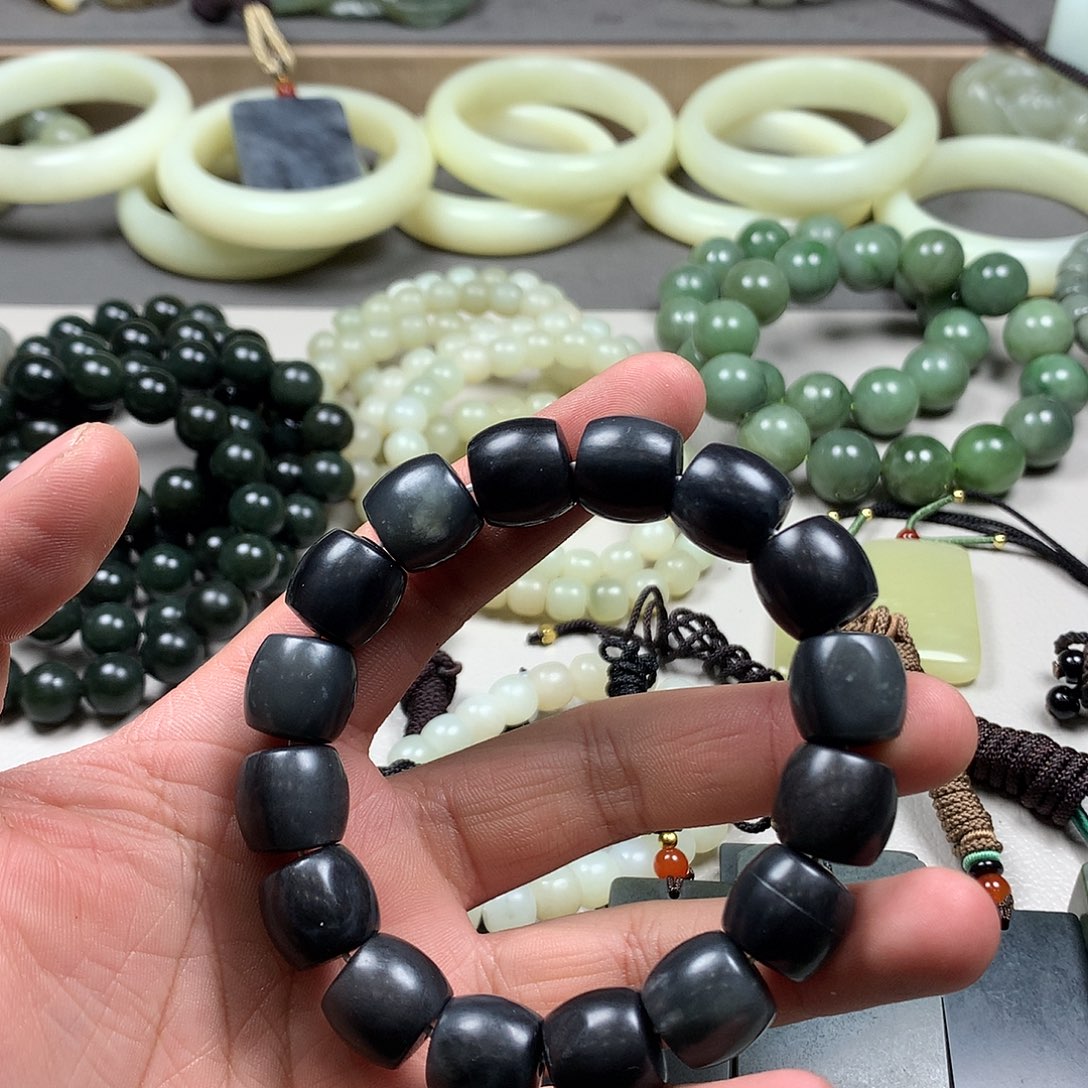 和田玉手链未镶嵌