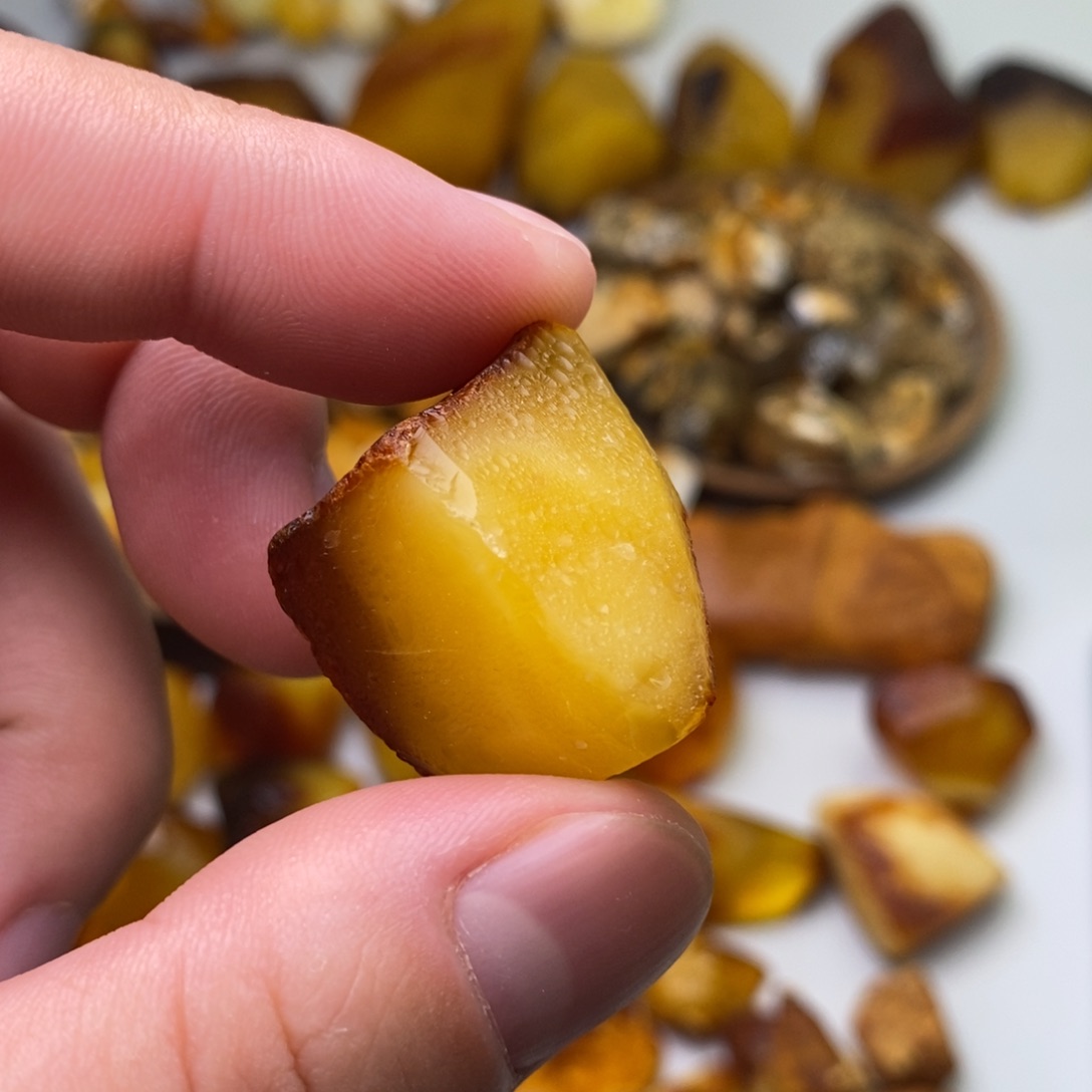 定制琥珀天然蜜蜡